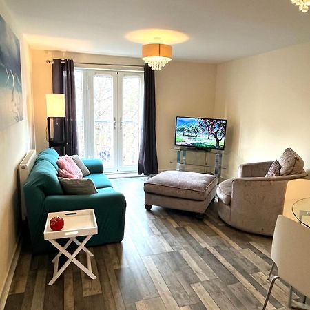 Spacious Two Bedrooms Apartment For Business And Holiday Portsmouth Kültér fotó