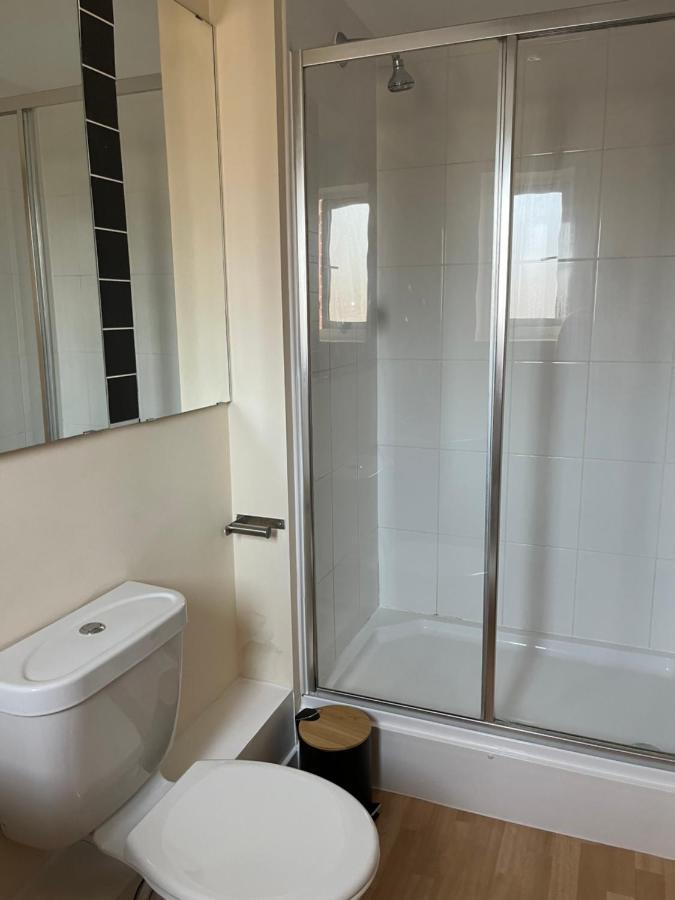 Spacious Two Bedrooms Apartment For Business And Holiday Portsmouth Kültér fotó