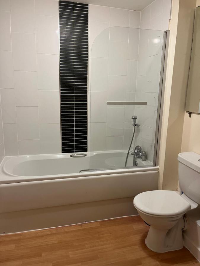 Spacious Two Bedrooms Apartment For Business And Holiday Portsmouth Kültér fotó