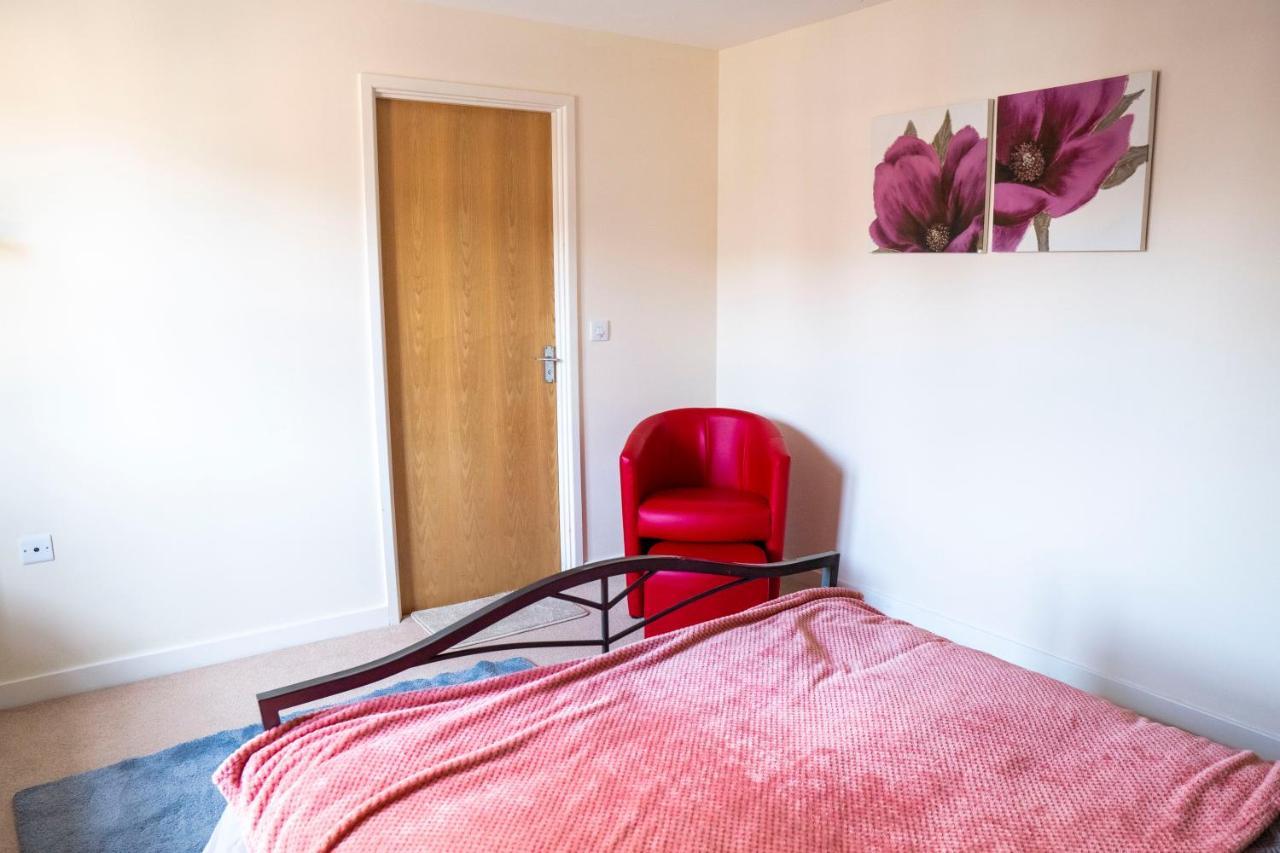 Spacious Two Bedrooms Apartment For Business And Holiday Portsmouth Kültér fotó
