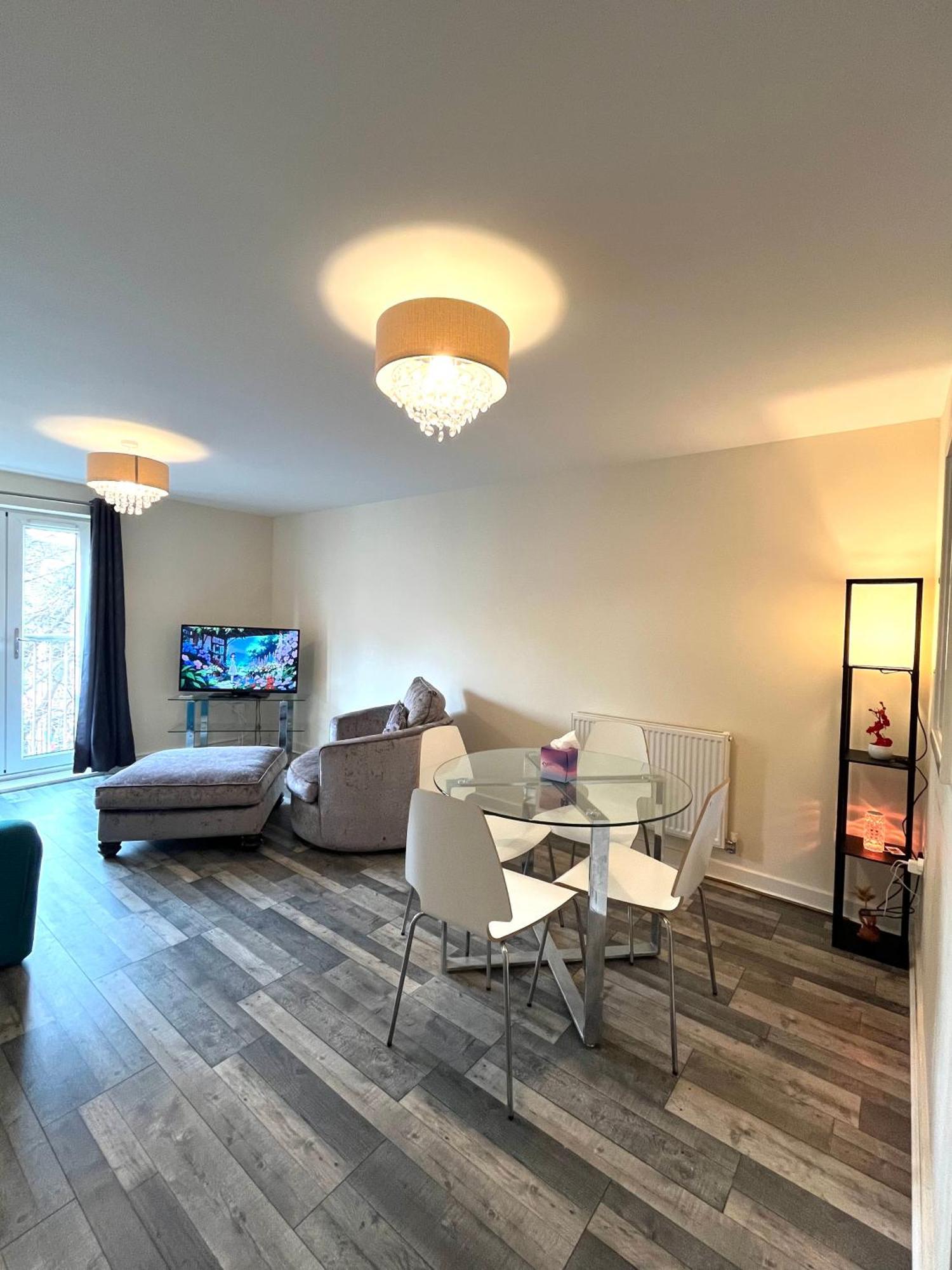 Spacious Two Bedrooms Apartment For Business And Holiday Portsmouth Kültér fotó